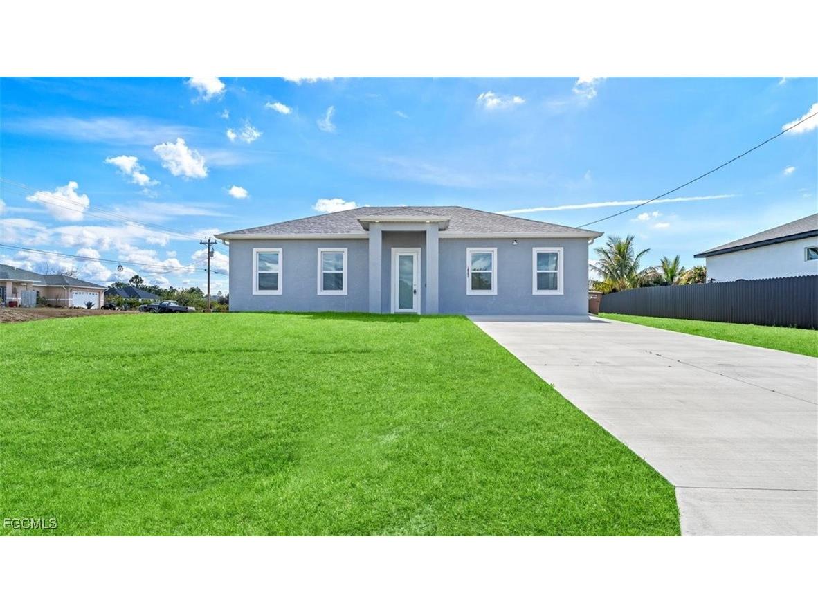 2501 26th Street W Lehigh Acres FL 33971 2026003609 image33