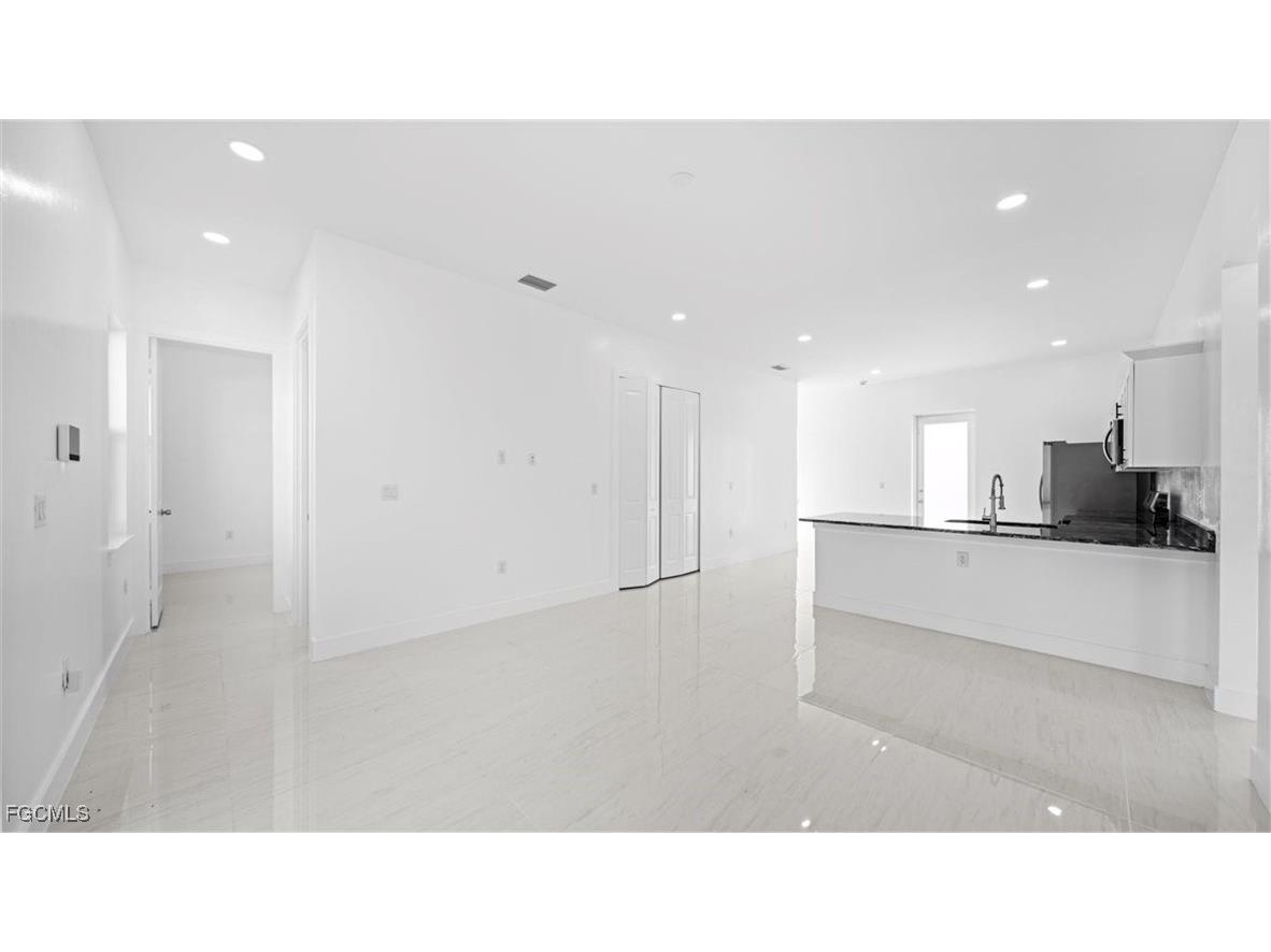 2501 26th Street W Lehigh Acres FL 33971 2026003609 image7