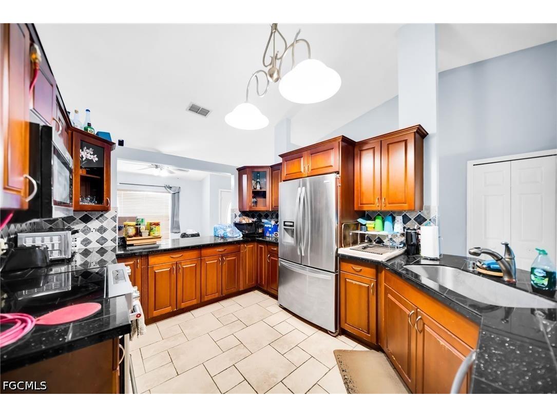 2501 36th Street SW Lehigh Acres FL 33976 2026016305 image7