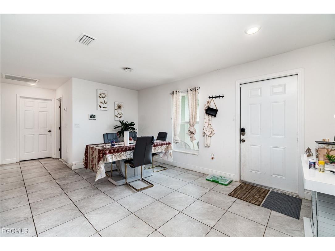 2501 E 17th Street Lehigh Acres FL 33972 2025022658 image3