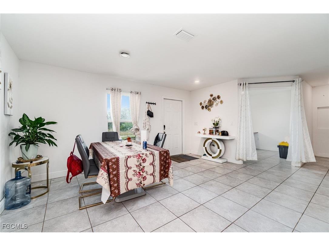 2501 E 17th Street Lehigh Acres FL 33972 2025022658 image4