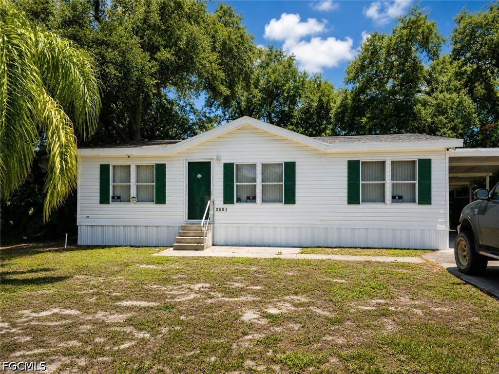2501 Gail Helen Court North Fort Myers FL 33917 2026028472 image1
