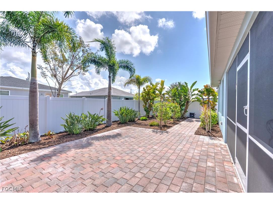 2501 NW 20th Place Cape Coral FL 33993 2026010172 image38
