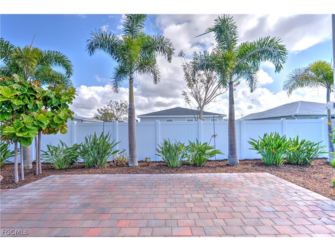 2501 NW 20th Place Cape Coral FL 33993 2026010172 image40