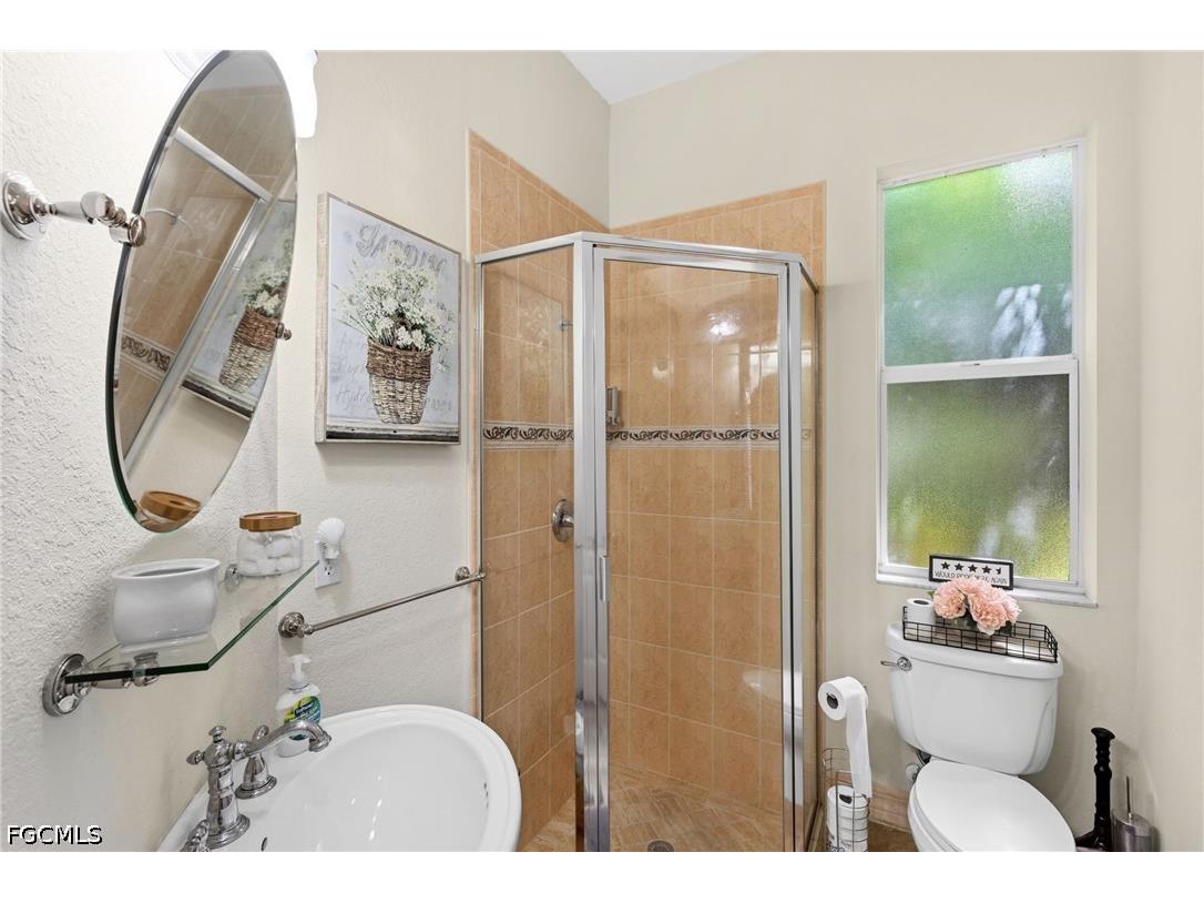 2501 SE 19th Place Cape Coral FL 33904 2026015457 image43