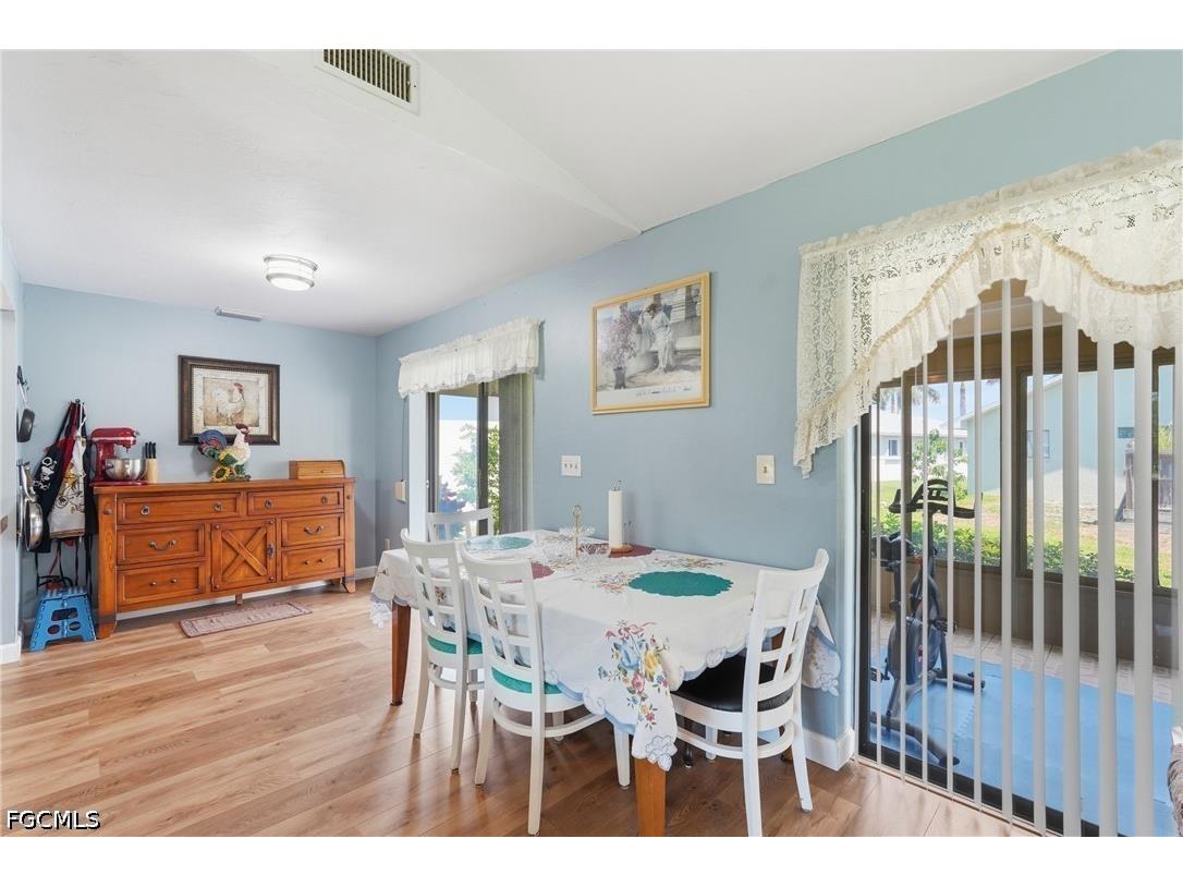 2501 SW 52nd Terrace Cape Coral FL 33914 2026019519 image15