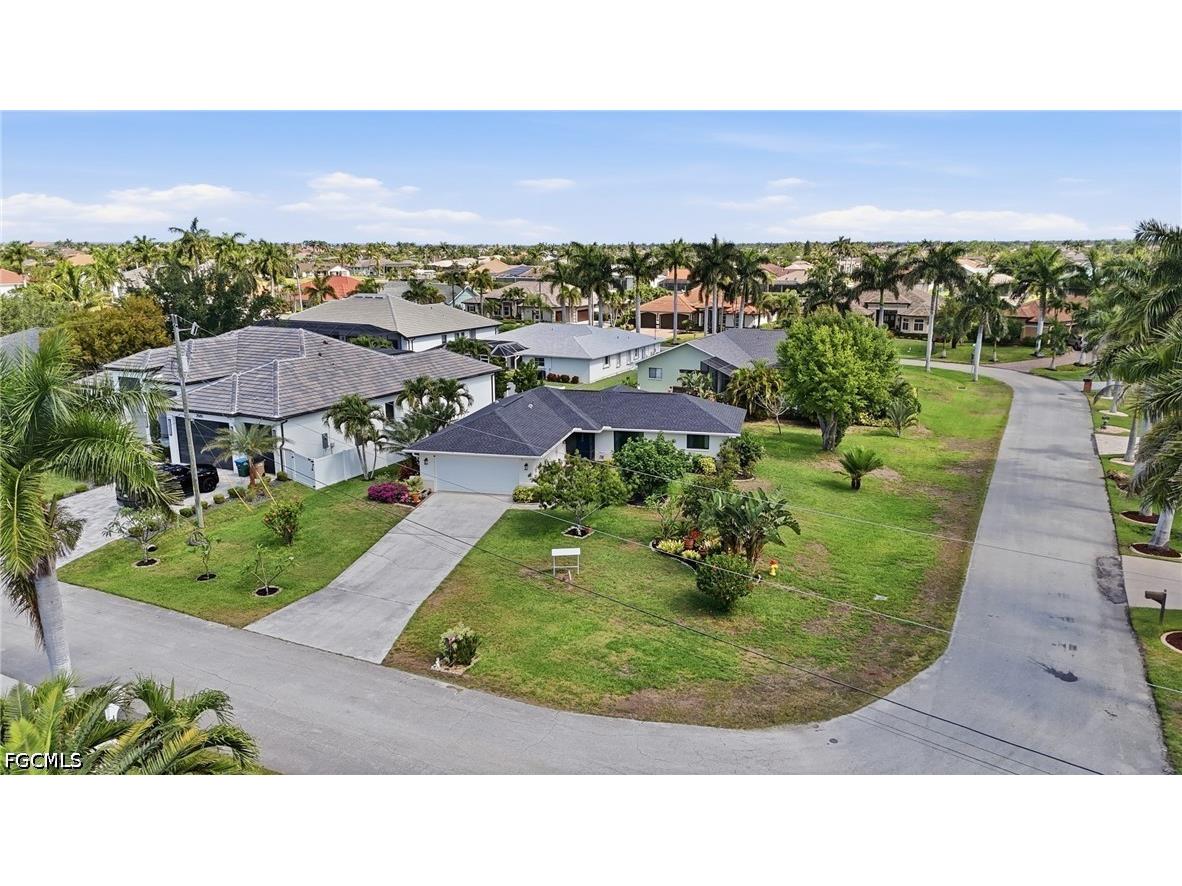 2501 SW 52nd Terrace Cape Coral FL 33914 2026019519 image3