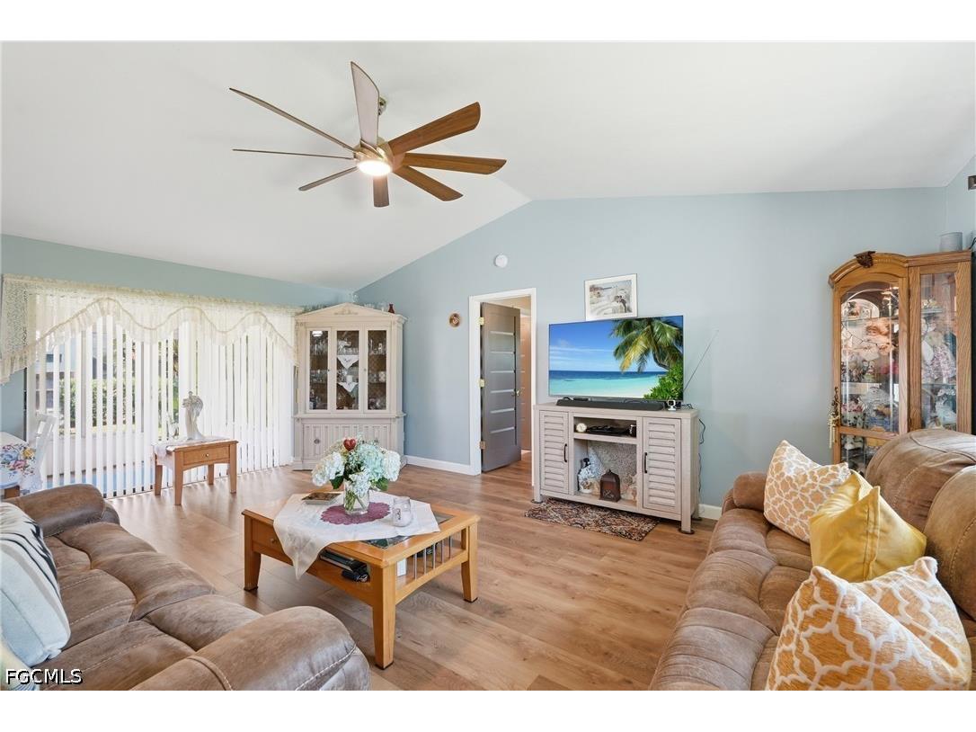 2501 SW 52nd Terrace Cape Coral FL 33914 2026019519 image7