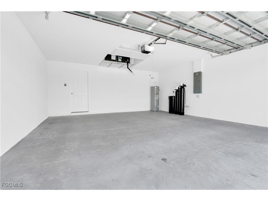 2502 35th Street SW Lehigh Acres FL 33976 2025015310 image8