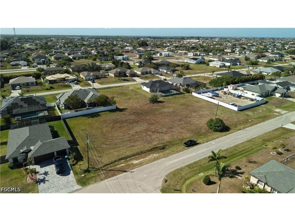 2502 NW 1st Street Cape Coral FL 33993 2026022646 image35