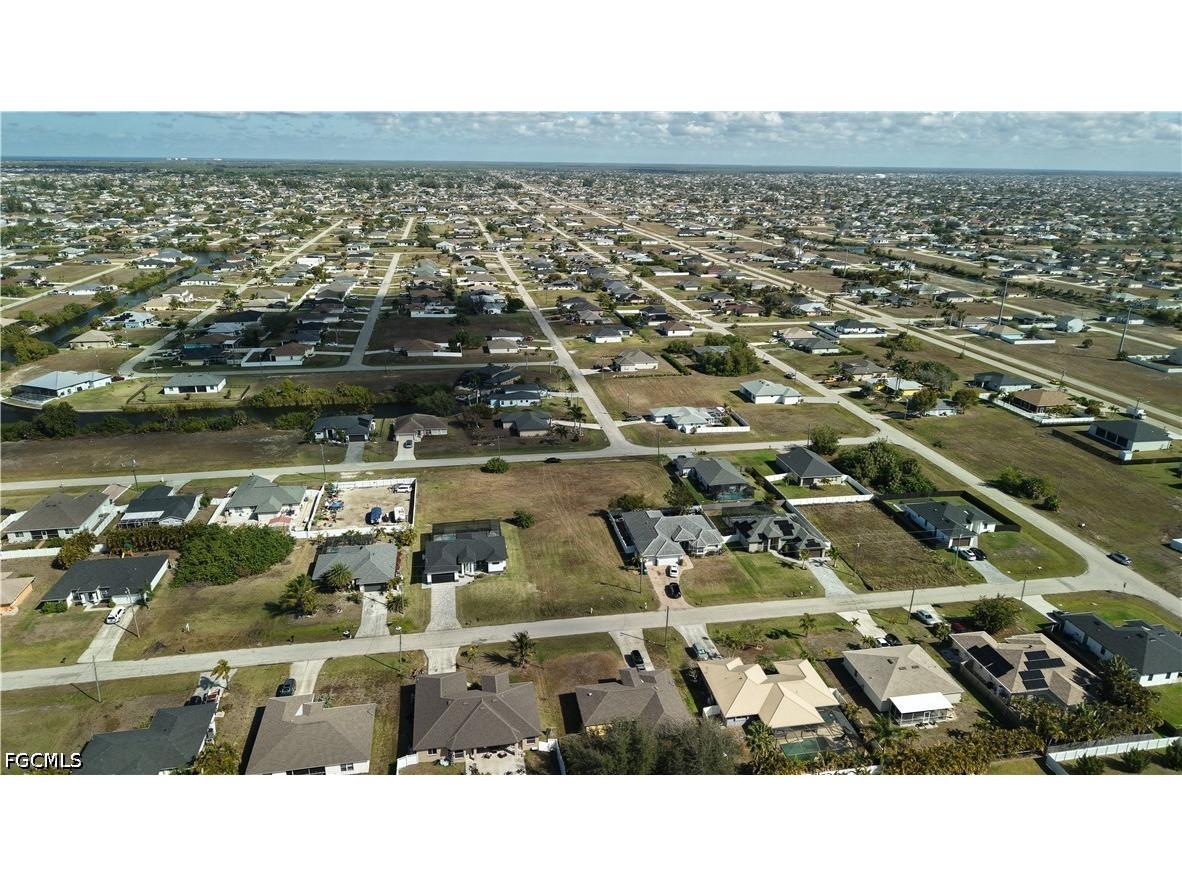 2502 NW 1st Street Cape Coral FL 33993 2026022646 image39
