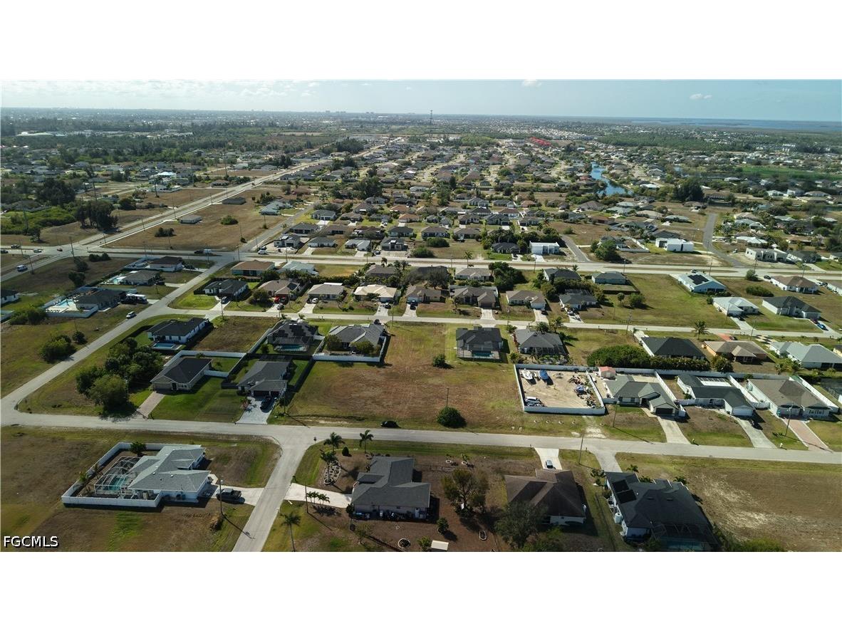 2502 NW 1st Street Cape Coral FL 33993 2026022646 image40