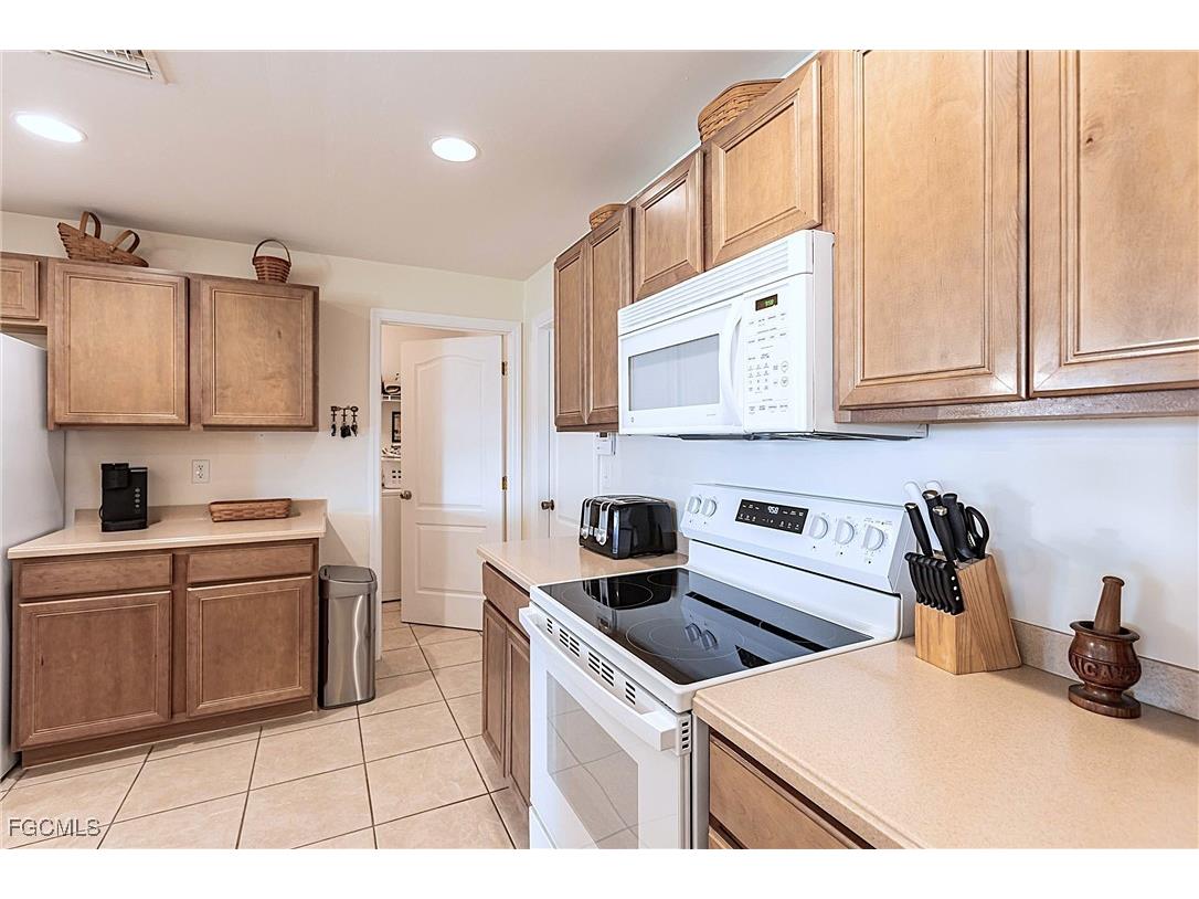 2503 51st Street W Lehigh Acres FL 33971 2025018848 image7