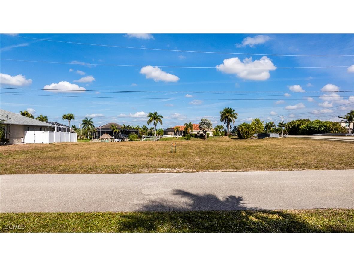 2503 SW 41st Street Cape Coral FL 33914 2025025420 image13
