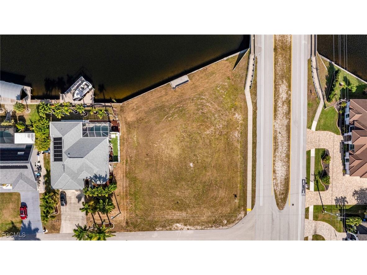 2503 SW 41st Street Cape Coral FL 33914 2025025420 image25