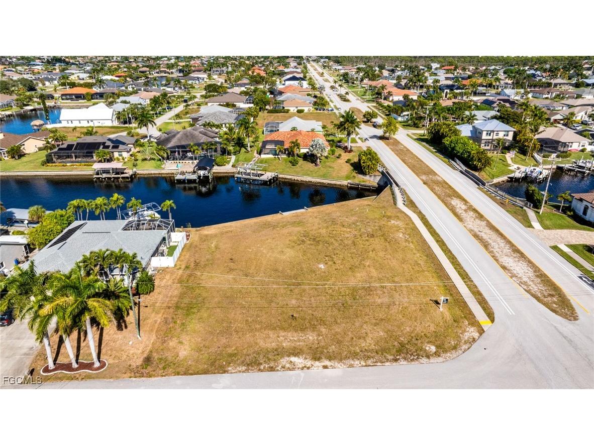 2503 SW 41st Street Cape Coral FL 33914 2025025420 image4