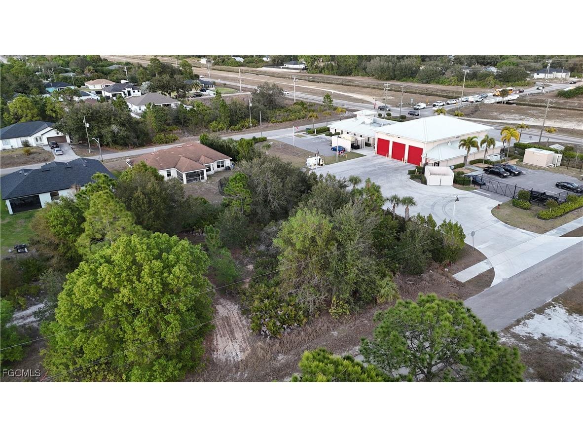 2504 48th Street W Lehigh Acres FL 33971 2026004163 image3