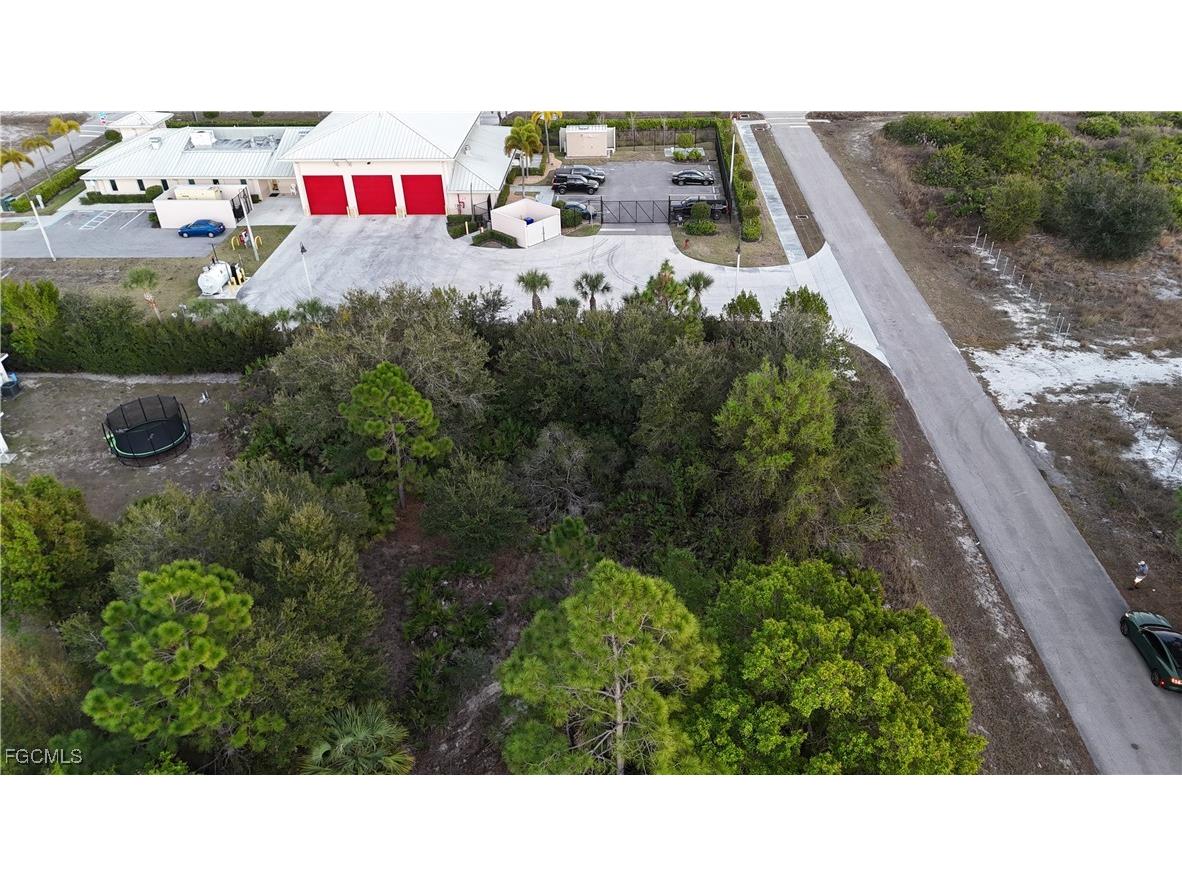 2504 48th Street W Lehigh Acres FL 33971 2026004163 image5
