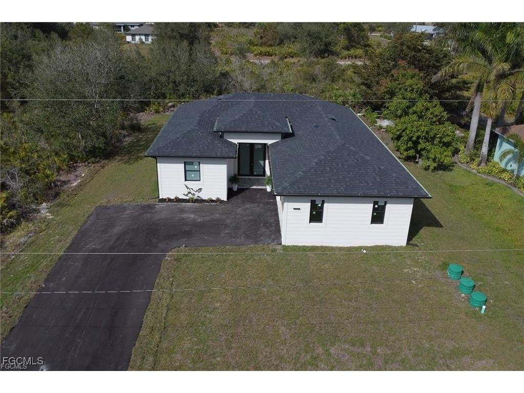 2504 62nd Street W Lehigh Acres FL 33971 2026001504 image3