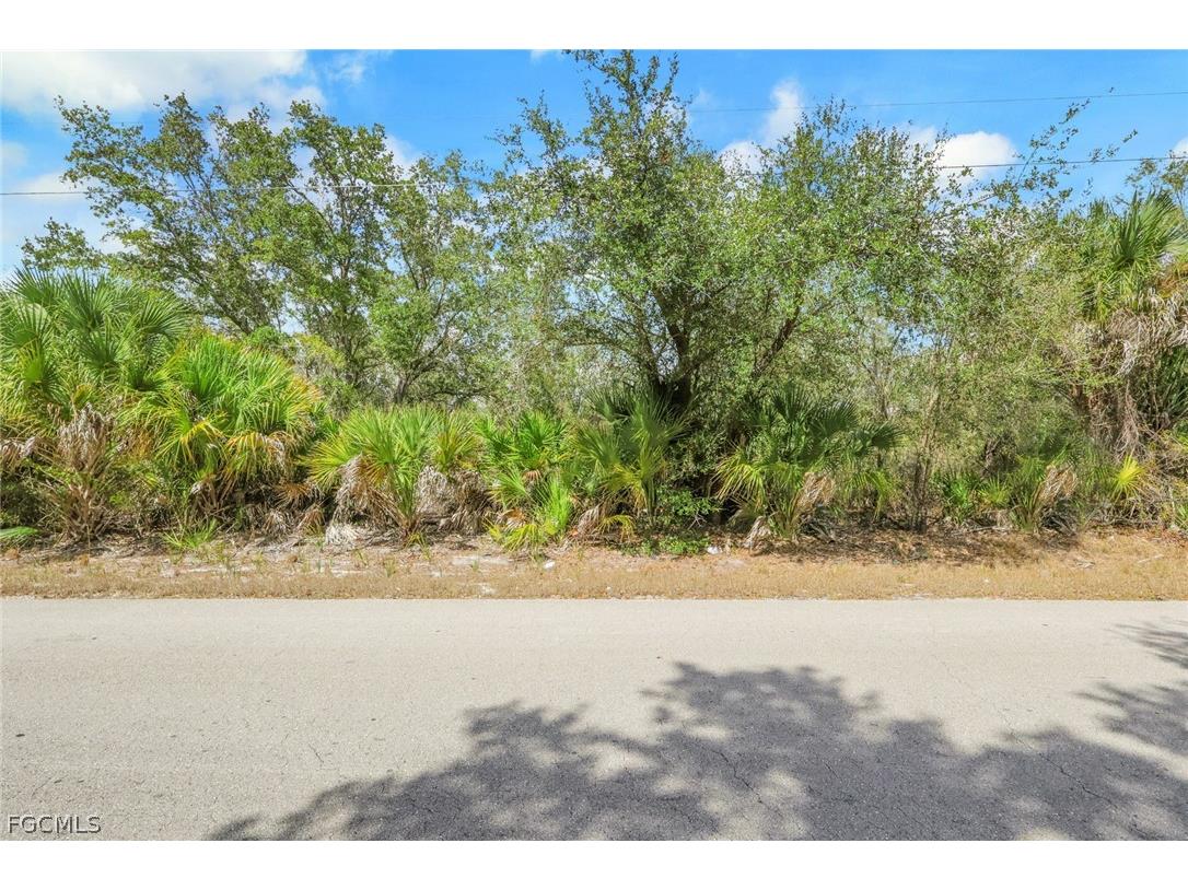 2504 65th Street W Lehigh Acres FL 33971 2026009389 image2