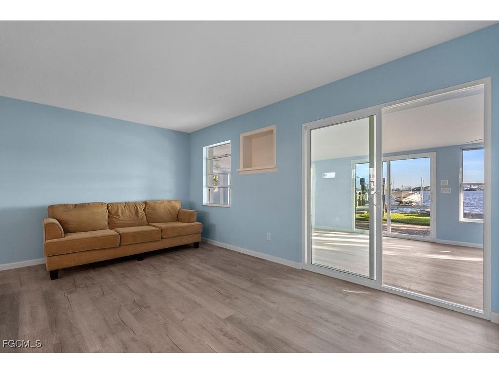 2504 Bayshore Drive Matlacha FL 33993 2025016543 image12