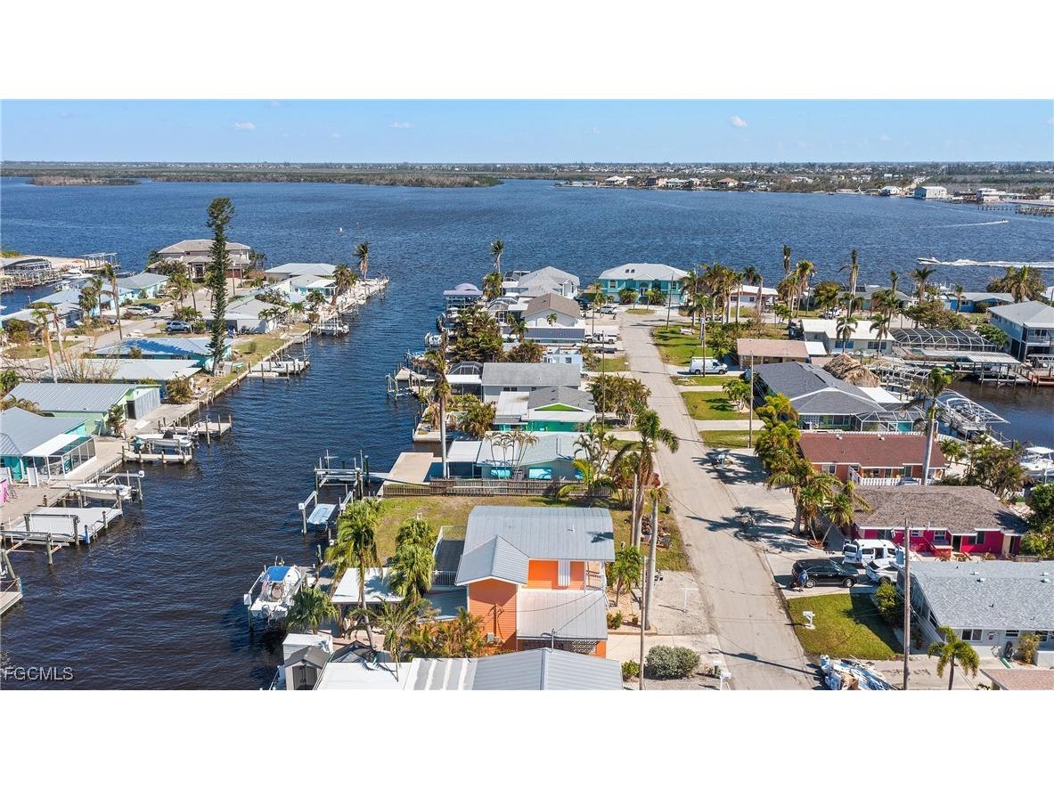 2504 Bayshore Drive Matlacha FL 33993 2025016543 image34
