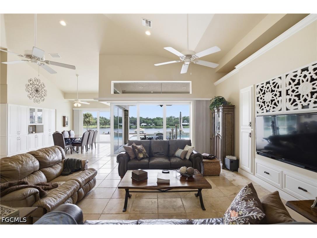 2504 Caloosa Shores Drive Labelle FL 33935 2026018613 image13