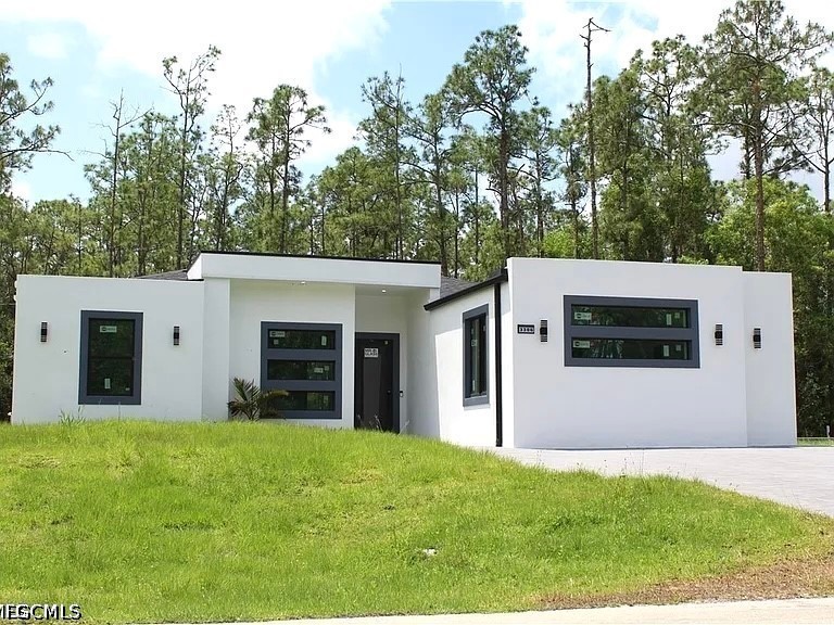 2504 E 2nd Street Lehigh Acres FL 33936 2026022568 image3