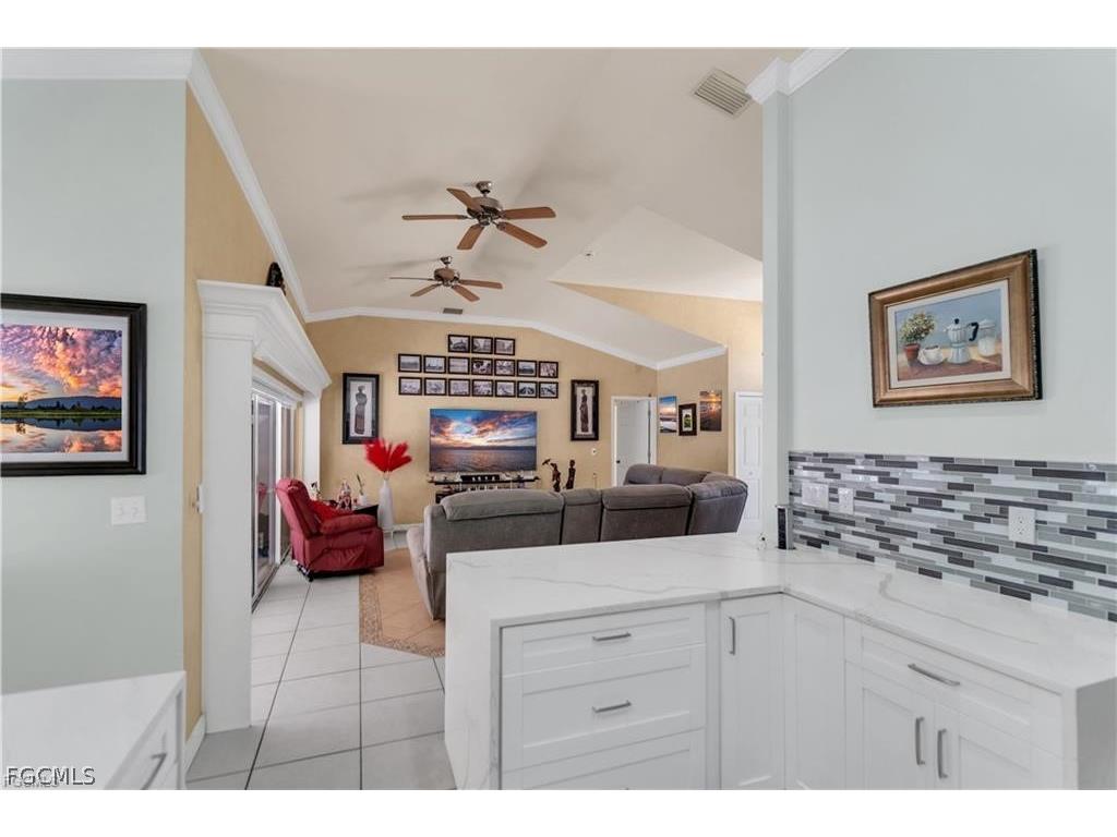2504 E 7th Street Lehigh Acres FL 33936 2026012845 image6