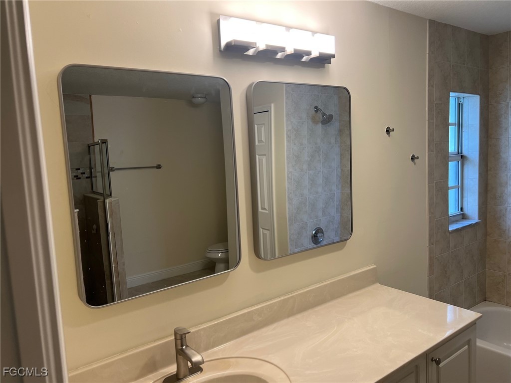 2504 Floyd Avenue S Lehigh Acres FL 33976 2025013397 image10