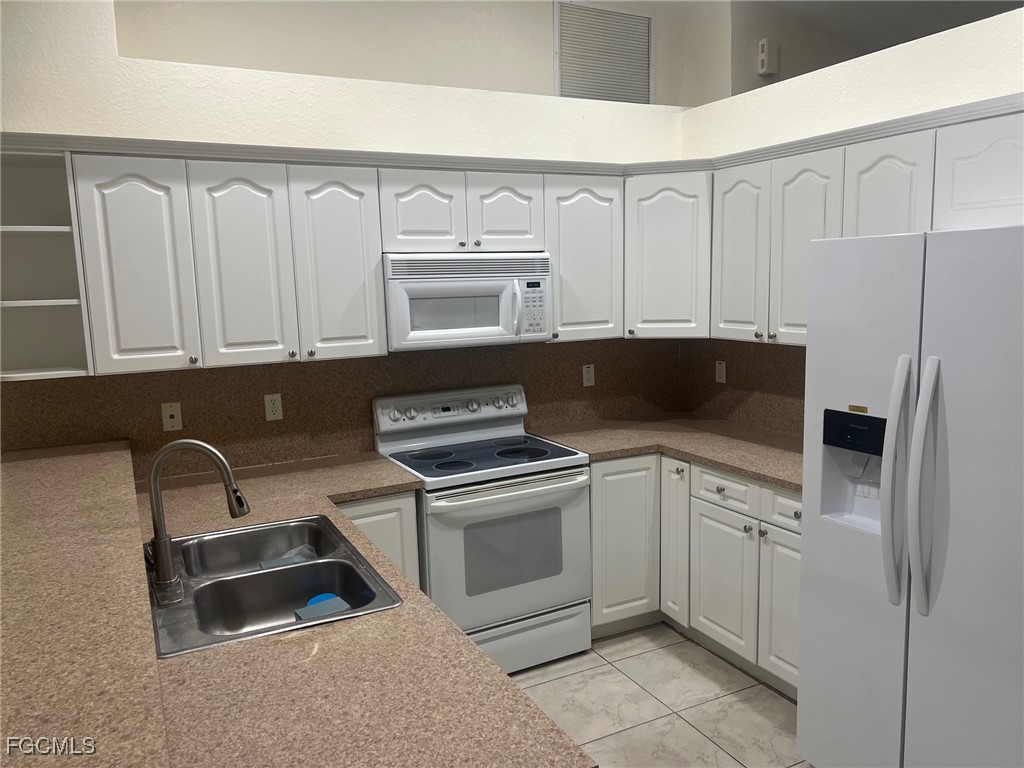 2504 Floyd Avenue S Lehigh Acres FL 33976 2025013397 image6