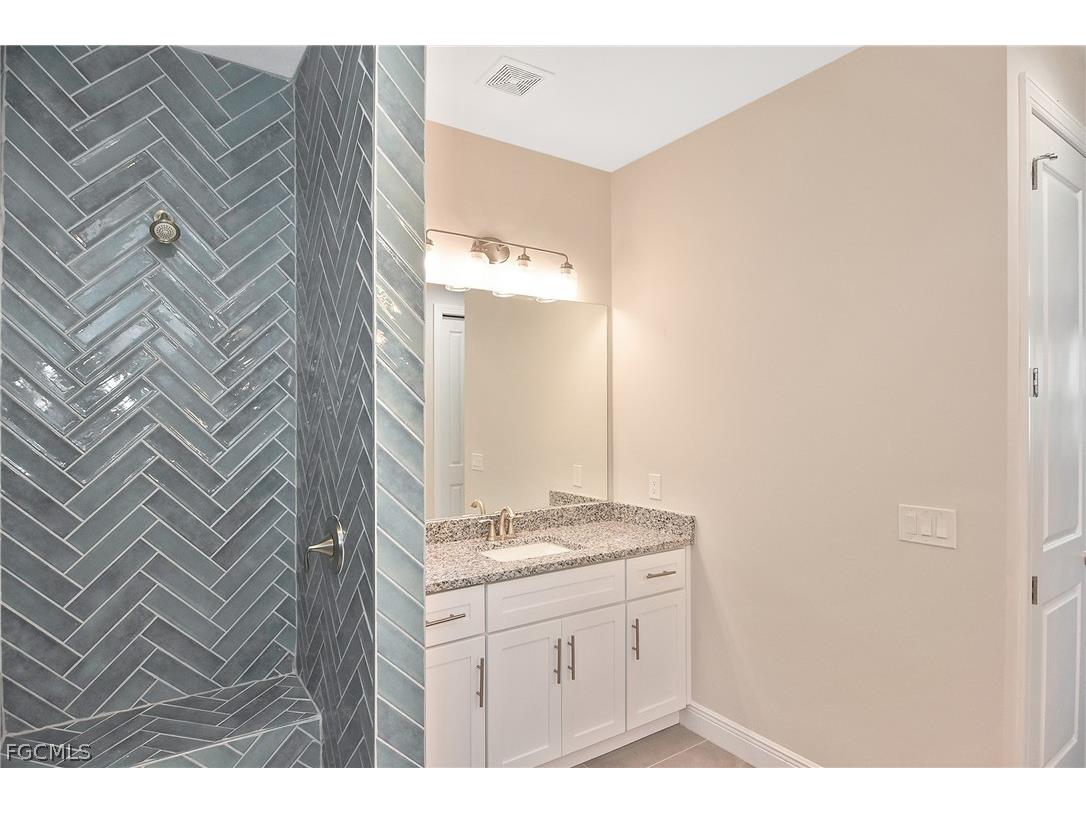2504 NW 9th Avenue Cape Coral FL 33993 2026007153 image24