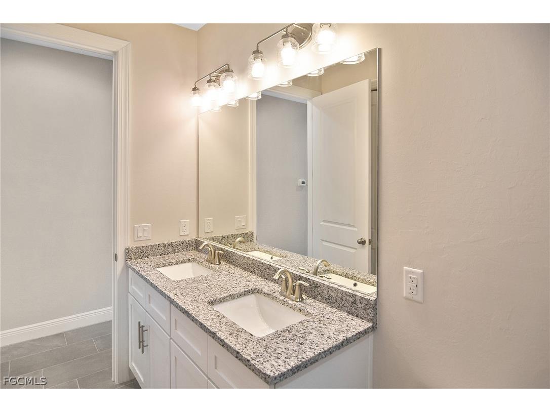 2504 NW 9th Avenue Cape Coral FL 33993 2026007153 image29