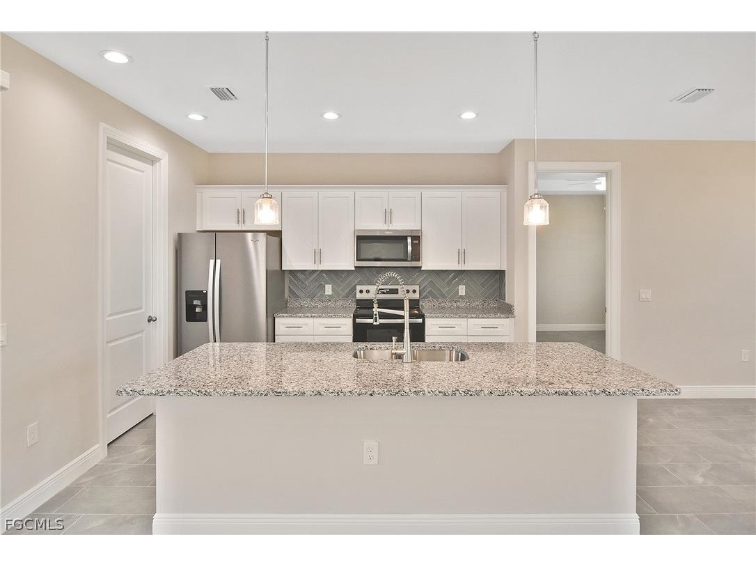 2504 NW 9th Avenue Cape Coral FL 33993 2026007153 image9