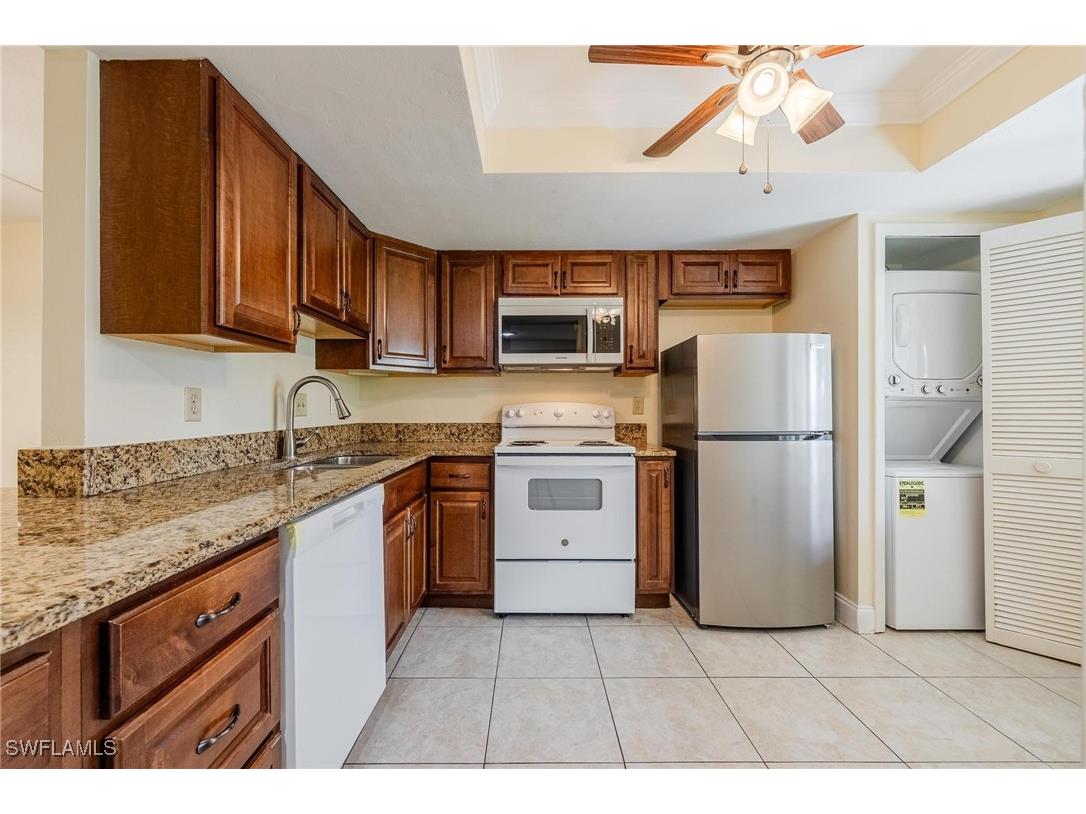 2504 SE 16th Place #101 Cape Coral FL 33904 224068040 image3