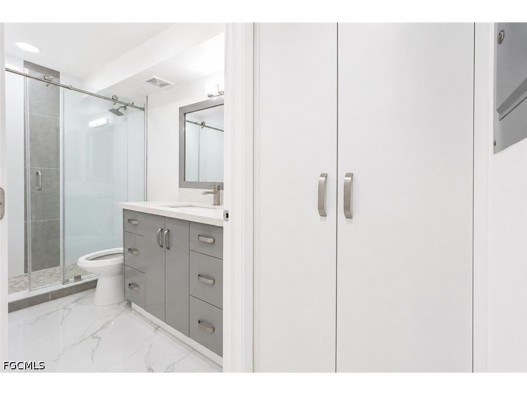 2504 SE 16th Place #104 Cape Coral FL 33904 2026028379 image26