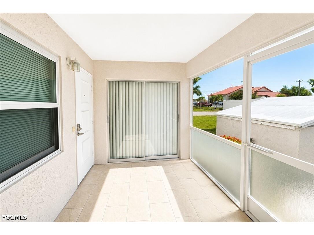 2504 SE 16th Place #104 Cape Coral FL 33904 2026028379 image5