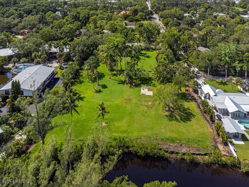 2505 Estey Avenue Naples FL 34104 225067418 image10