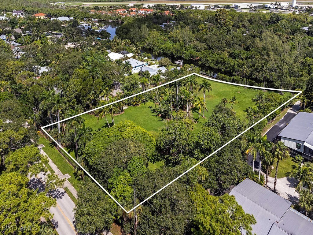 2505 Estey Avenue Naples FL 34104 225067418 image3