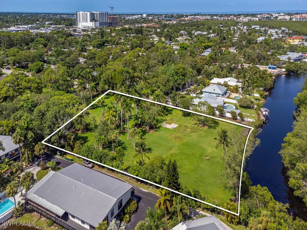 2505 Estey Avenue Naples FL 34104 225067418 image7