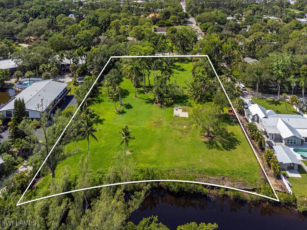 2505 Estey Avenue Naples FL 34104 225067418 image9