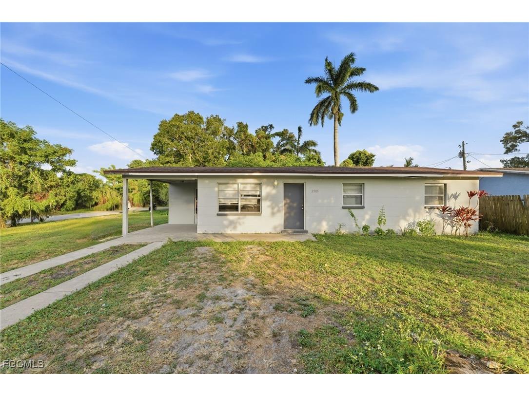 2505 Henderson Avenue Fort Myers FL 33916 2025022923 image1