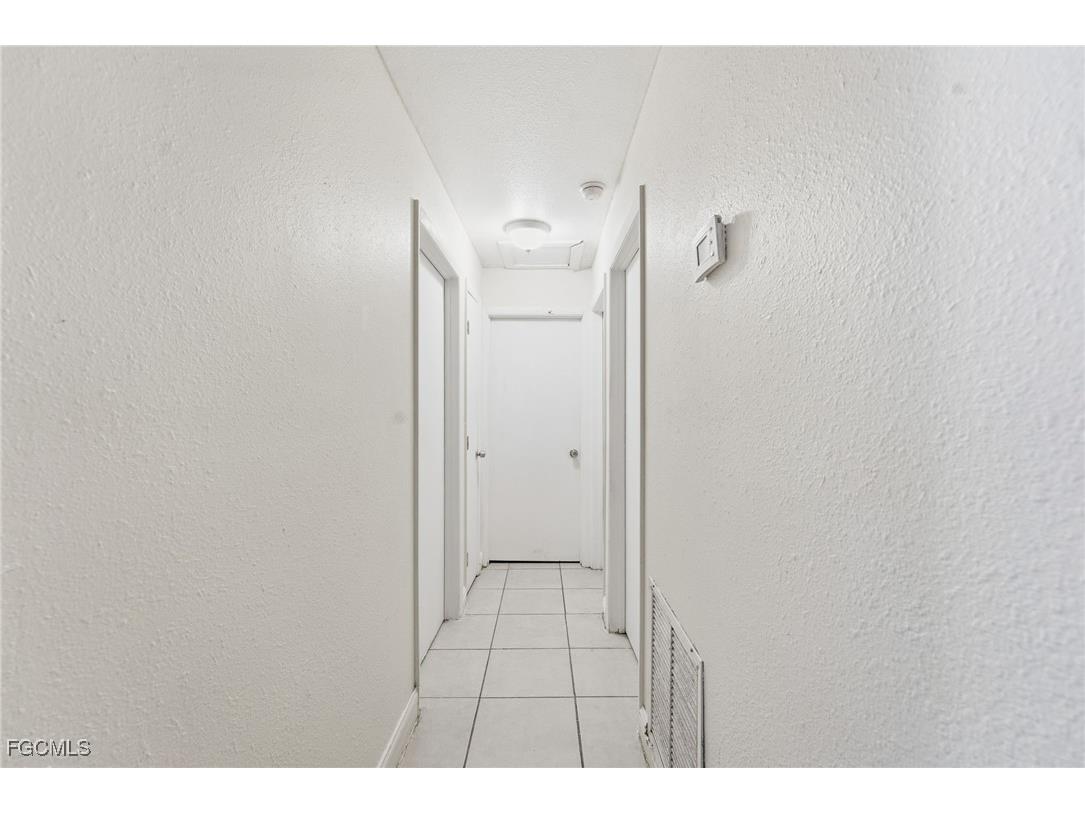 2505 Henderson Avenue Fort Myers FL 33916 2025022923 image13