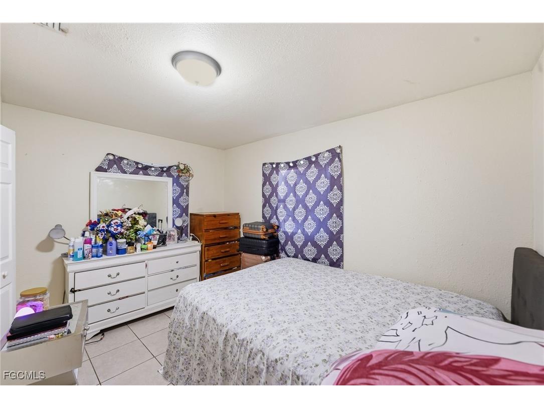 2505 Henderson Avenue Fort Myers FL 33916 2025022923 image15