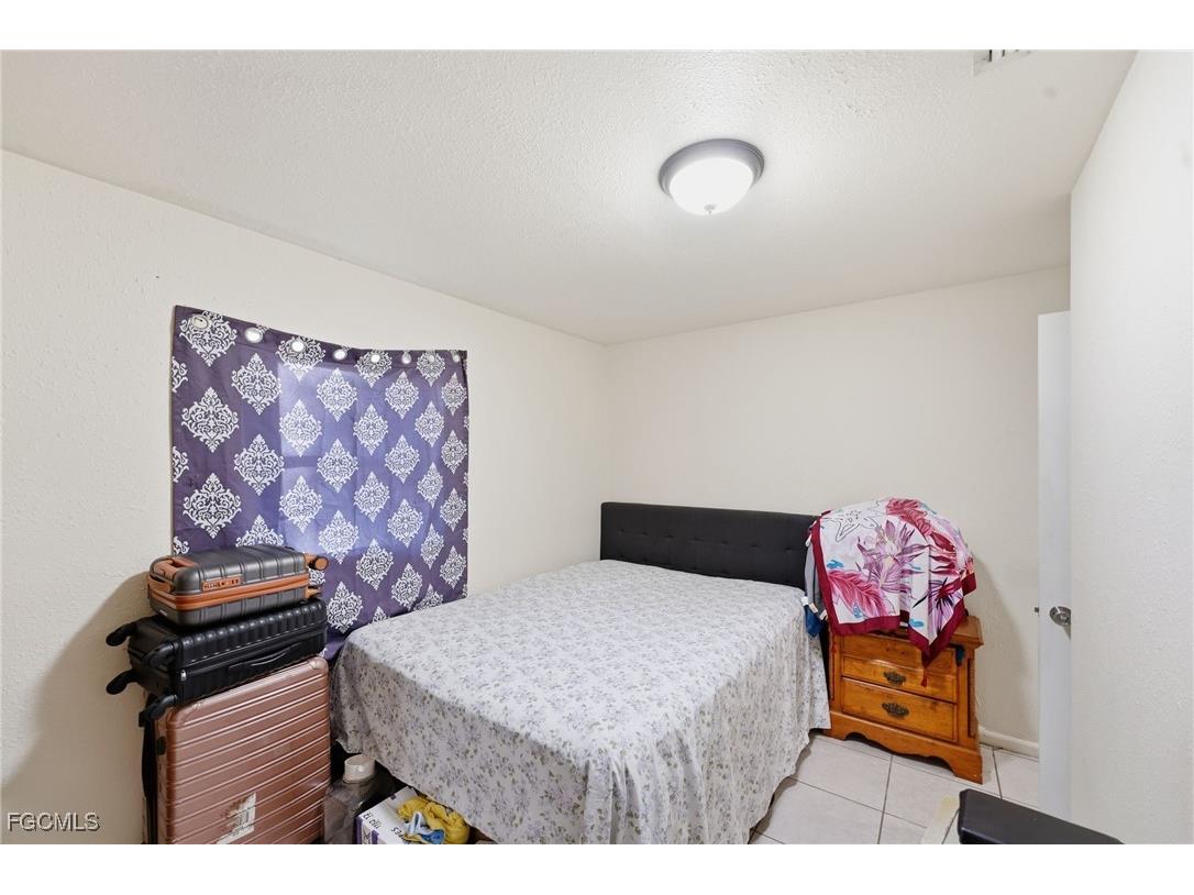 2505 Henderson Avenue Fort Myers FL 33916 2025022923 image16