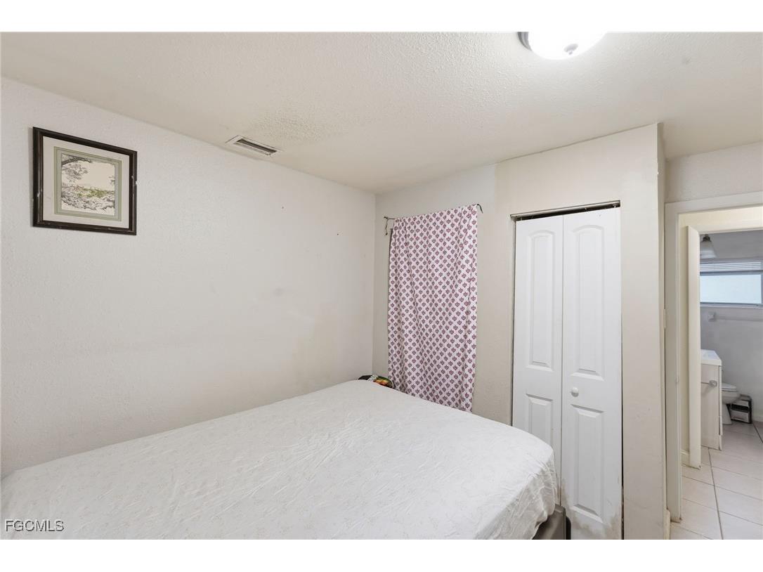 2505 Henderson Avenue Fort Myers FL 33916 2025022923 image18