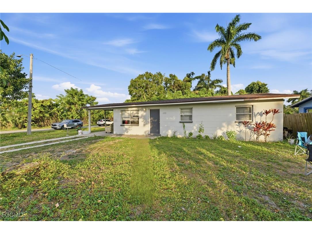 2505 Henderson Avenue Fort Myers FL 33916 2025022923 image5
