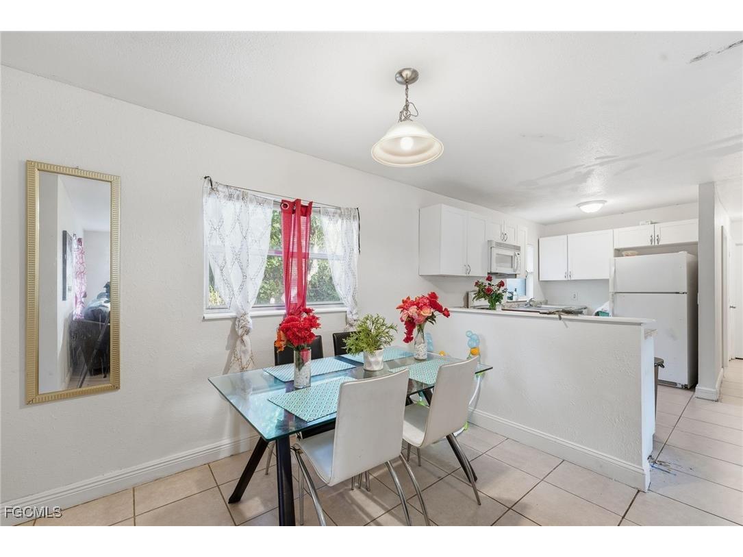 2505 Henderson Avenue Fort Myers FL 33916 2025022923 image8