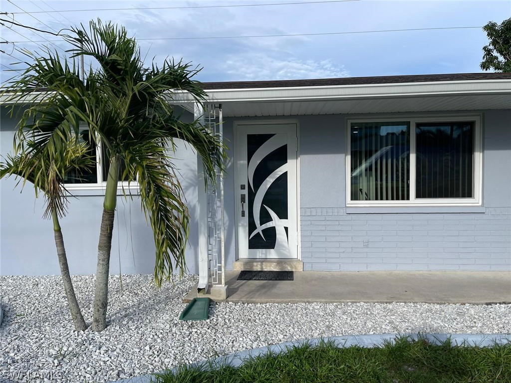 2505 SE 16th Place #2 Cape Coral FL 33904 224054696 image1