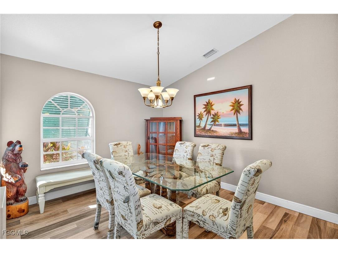 2505 SW 53rd Terrace Cape Coral FL 33914 2025013782 image11